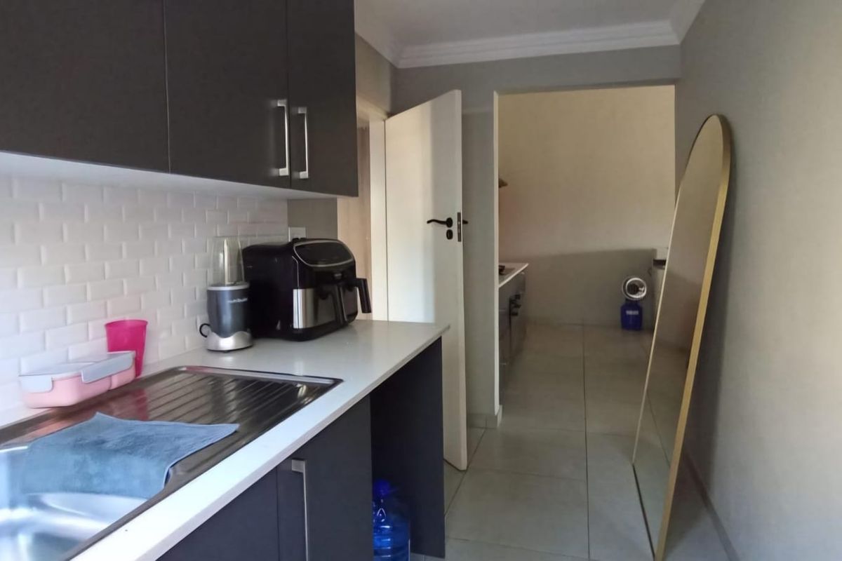 Stunning 3-bedroom Freehold home in Montana Park, Pretoria - Photo 4