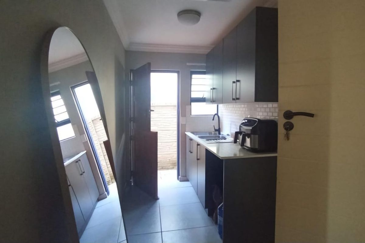 Stunning 3-bedroom Freehold home in Montana Park, Pretoria - Photo 3