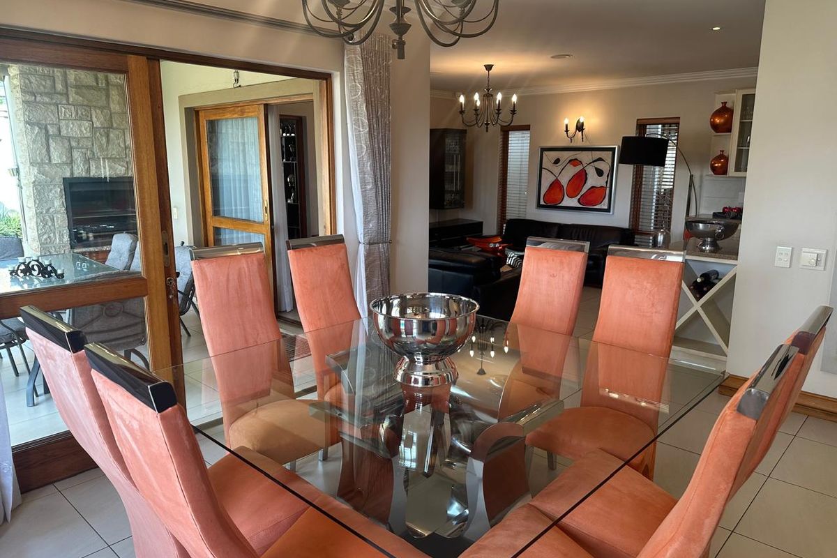 3 Bedroom Mediterranean Charm - Photo 4