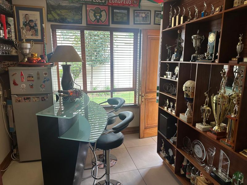 3 Bedroom Mediterranean Charm - Photo 6