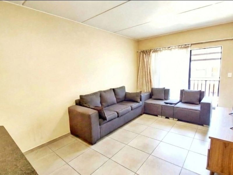 Stunning 2-Bedroom Apartment for Sale in Waterfall Ridge Midrand - Photo 5