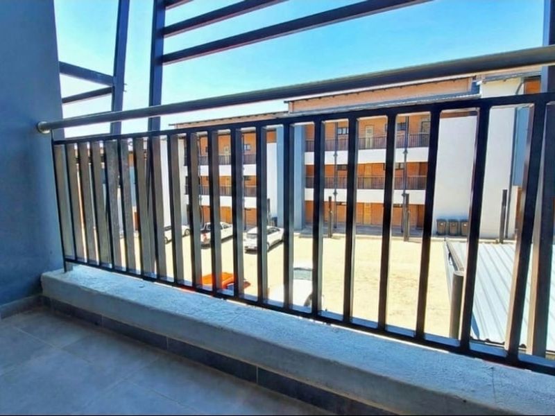 Stunning 2-Bedroom Apartment for Sale in Waterfall Ridge Midrand - Photo 7