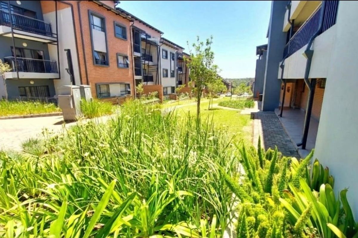 Stunning 2-Bedroom Apartment for Sale in Waterfall Ridge Midrand - Photo 3