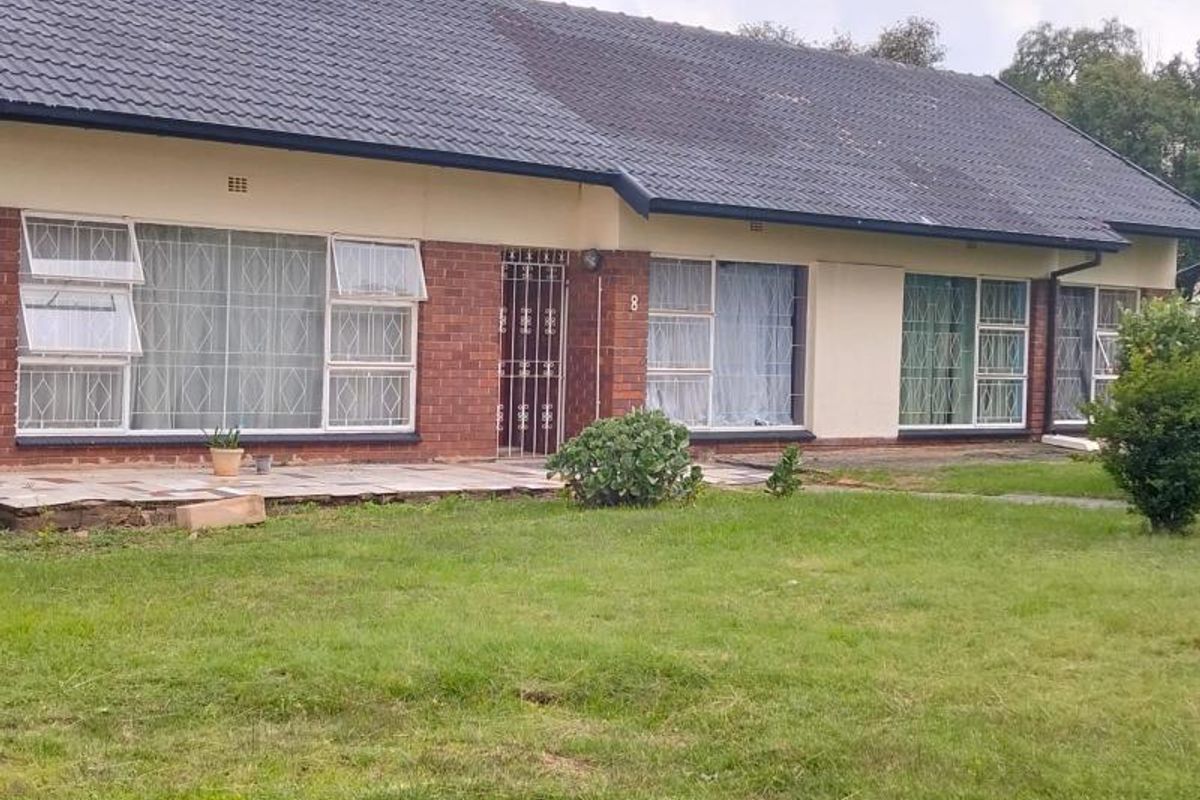 THREE BEDROOMED HOUSE FOR SALE - Photo 5