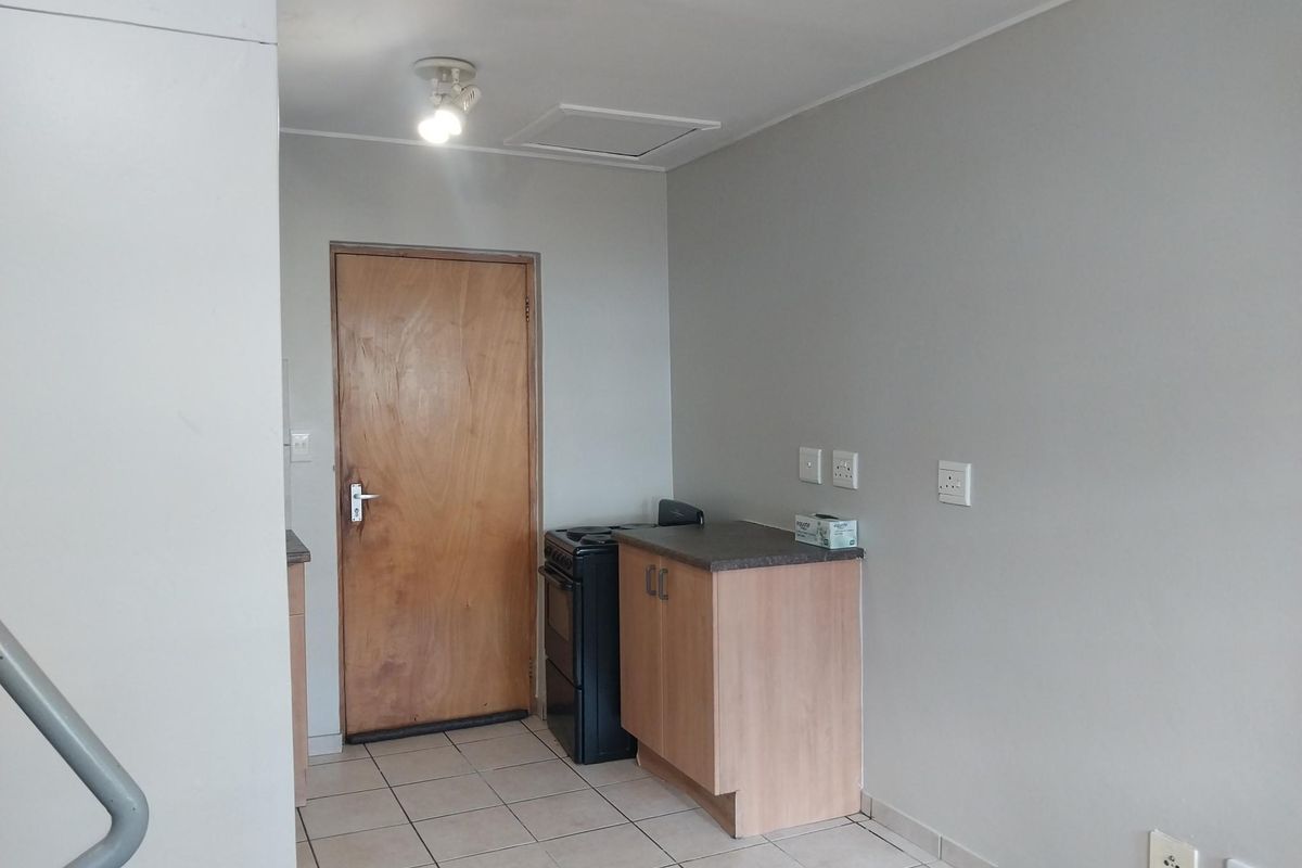 1 Bedroom Loft For Sale In Auckland Park - Photo 2