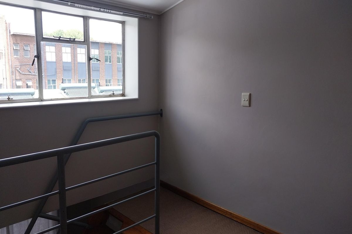 1 Bedroom Loft For Sale In Auckland Park - Photo 3