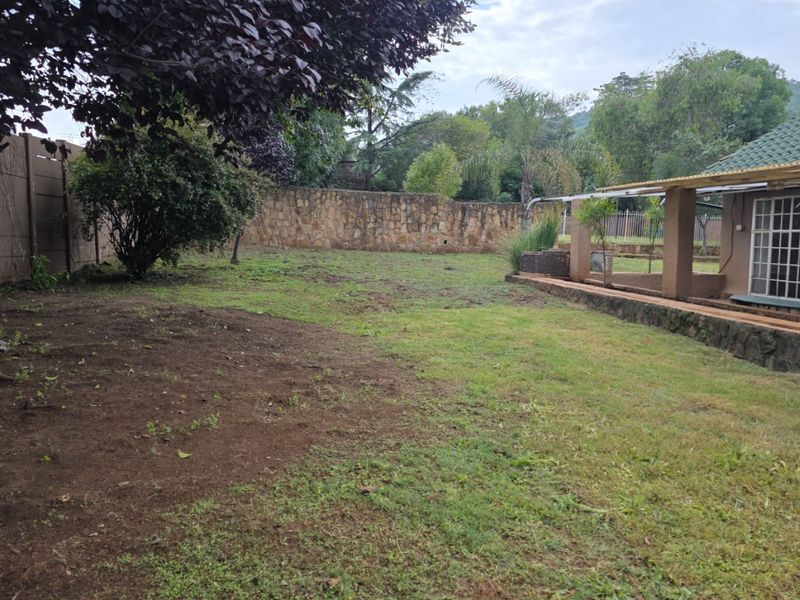 3 Bed | 1.5 Bath Commercial To Rent In Mondeor - Photo 9