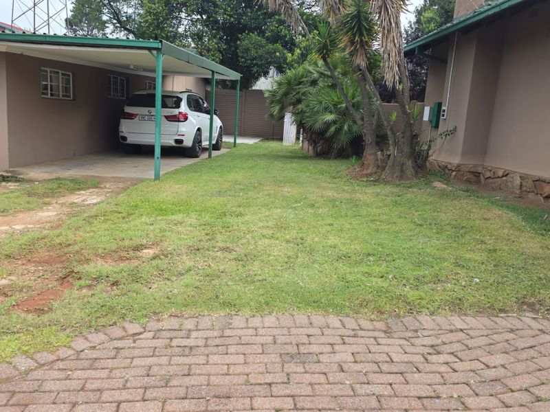 3 Bed | 1.5 Bath Commercial To Rent In Mondeor - Photo 8