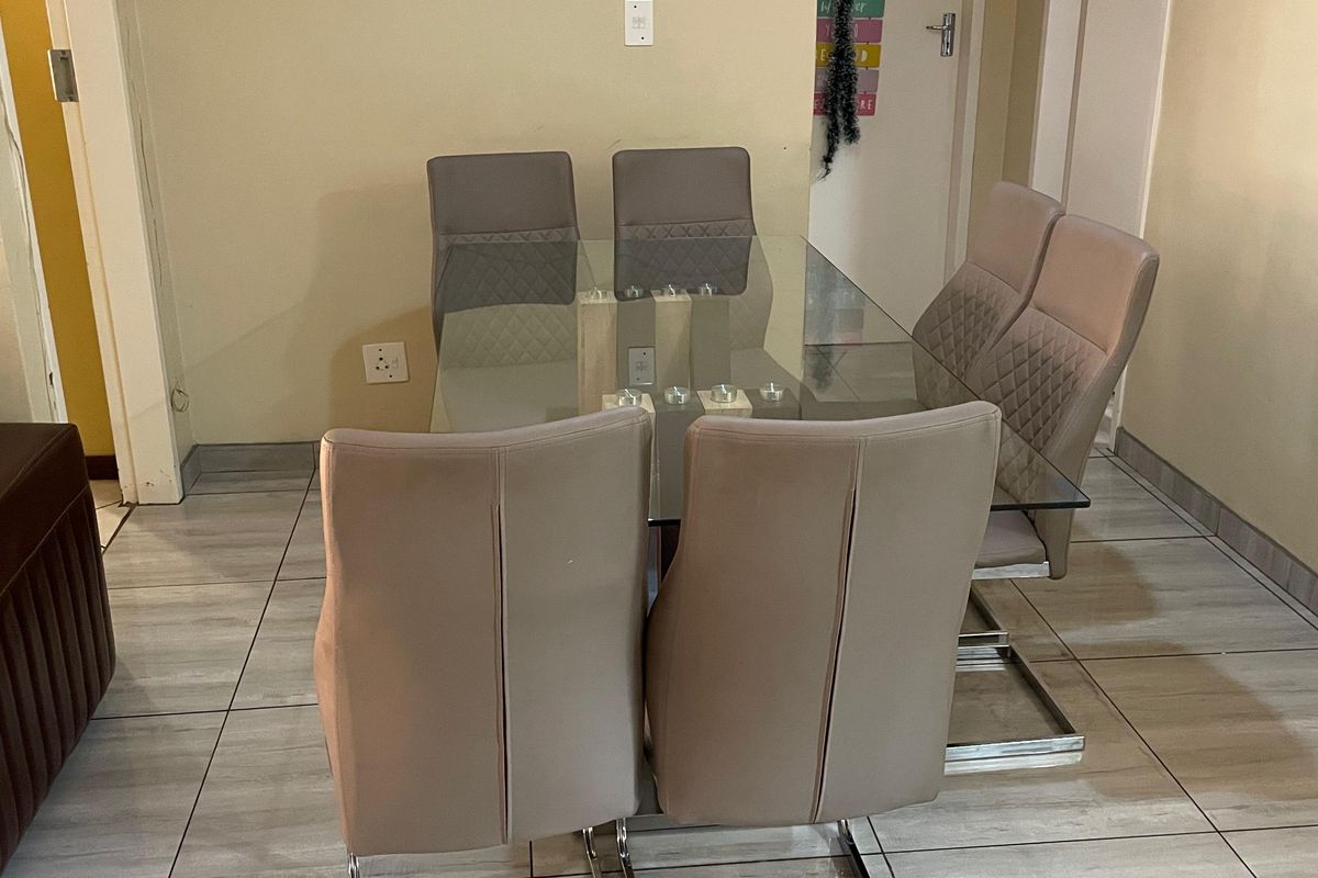 Stunning 3-bedroom townhouse for sale – your dream home awaits! - Photo 5