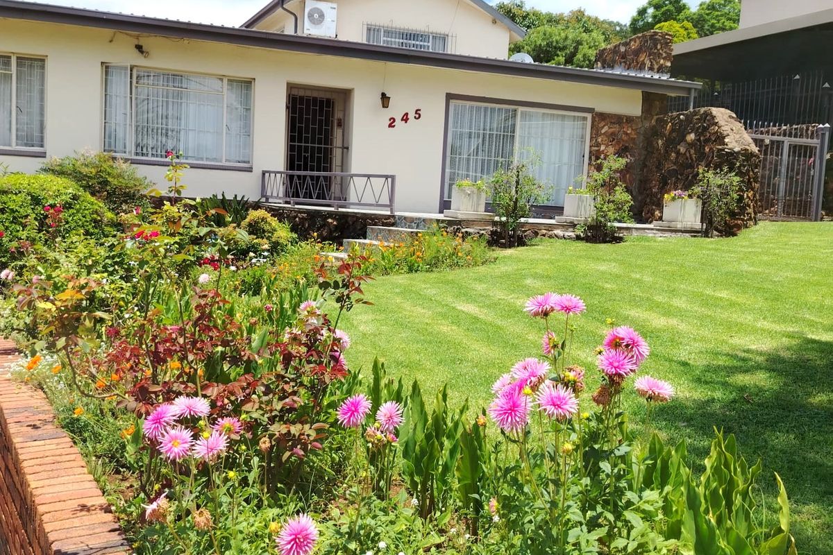 Charming 3-bedroom house for sale in Erasmia, Centurion – perfect for families and investors alike! - Photo 5