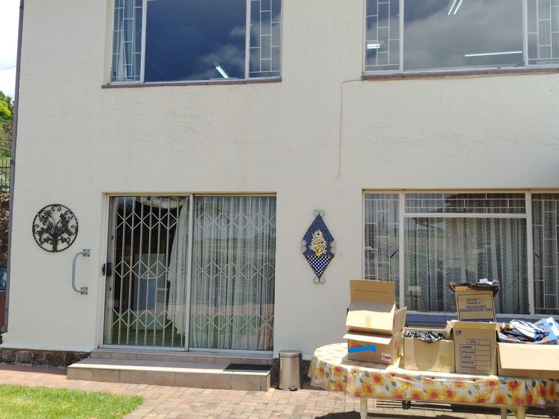 Charming 3-bedroom house for sale in Erasmia, Centurion – perfect for families and investors alike! - Photo 6