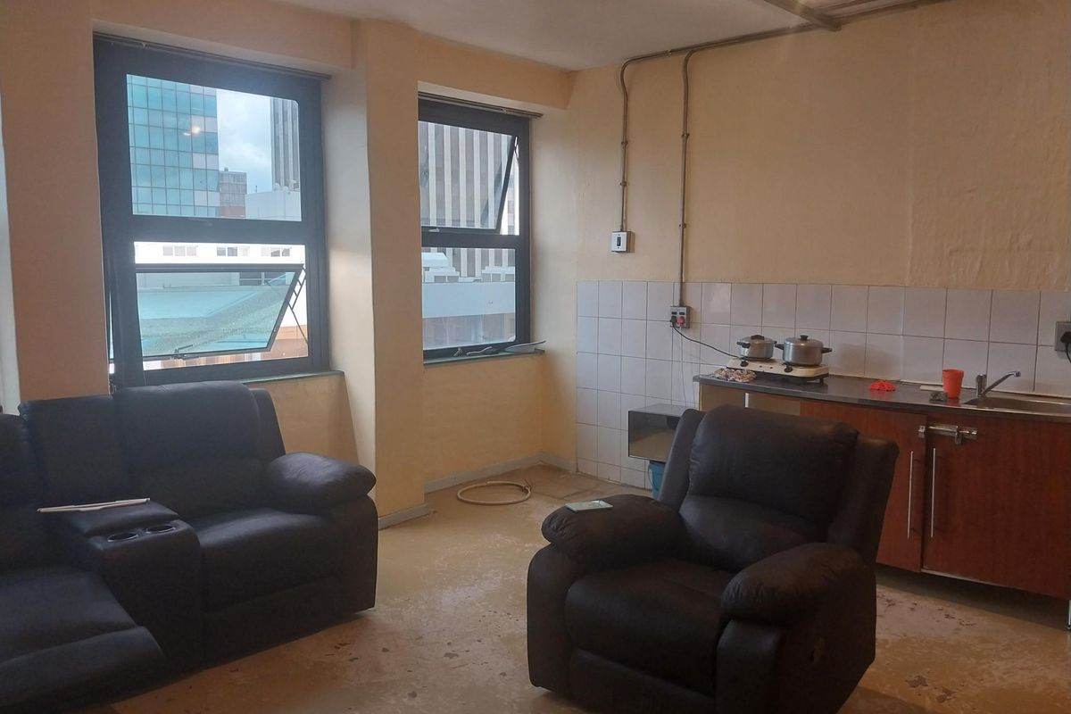1 Bedroom For Sale In CBD - Photo 3