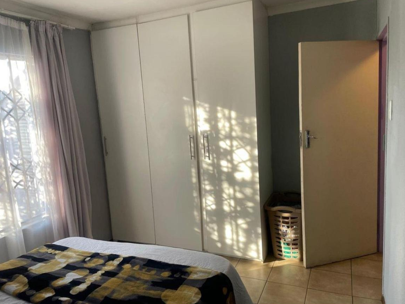 2-bedroom house for sale in Cosmo City, Perfect for first-time buyers and Investors Alike! - Photo 5