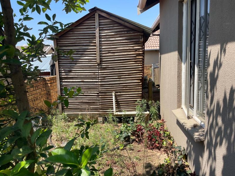 2-bedroom house for sale in Cosmo City, Perfect for first-time buyers and Investors Alike! - Photo 6