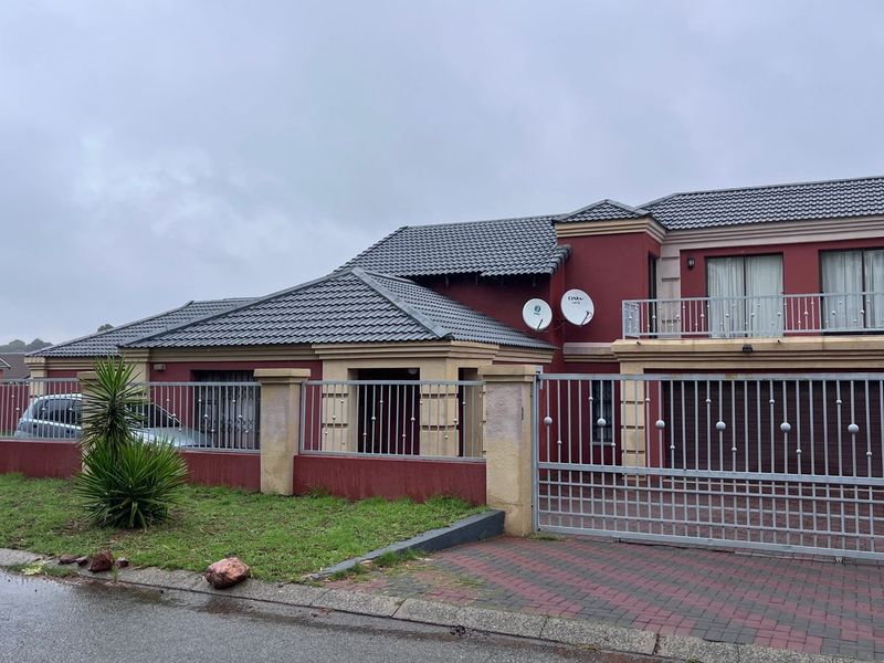 Spacious 5 Bedroom Home In Ormonde - Photo 2