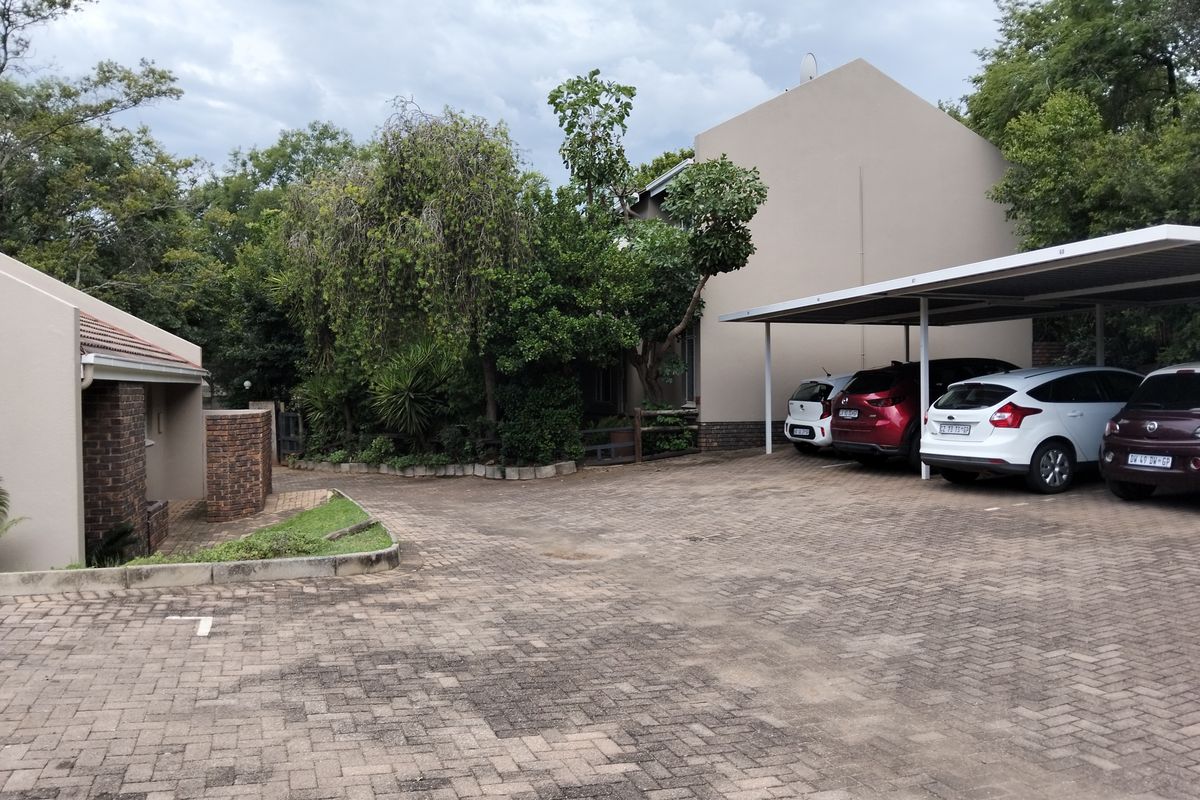 A very beautiful living environment - Photo 3