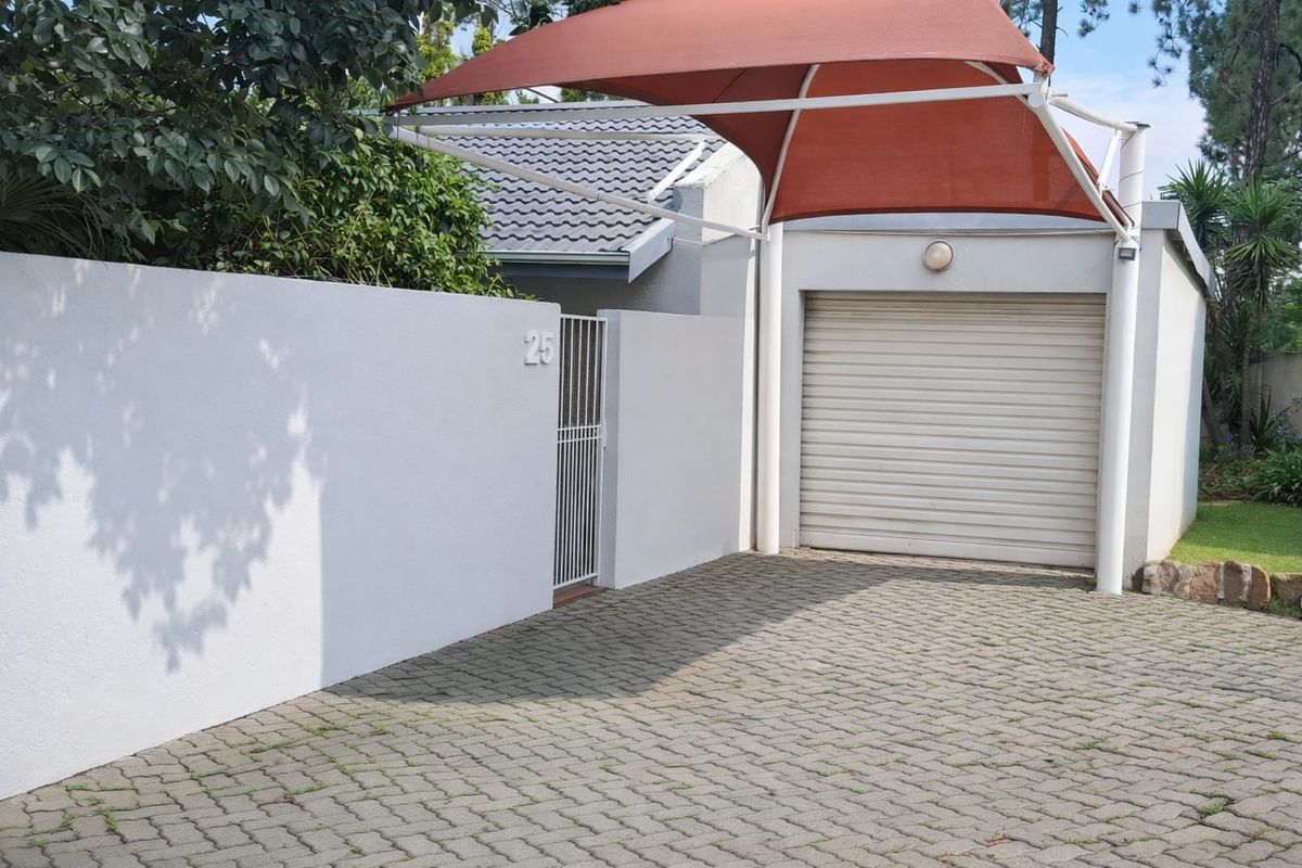 Prime Investment in Buccleuch – Large Garden & Great Security - Photo 4