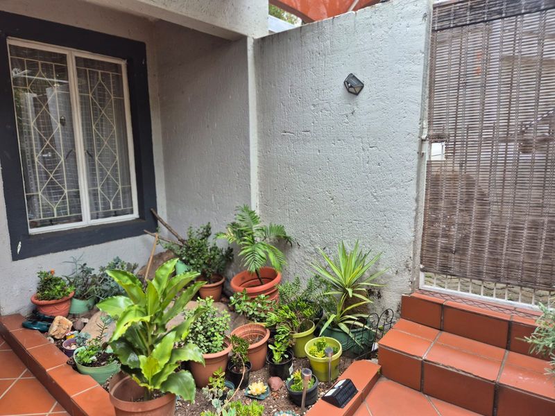 Prime Investment in Buccleuch – Large Garden & Great Security - Photo 7
