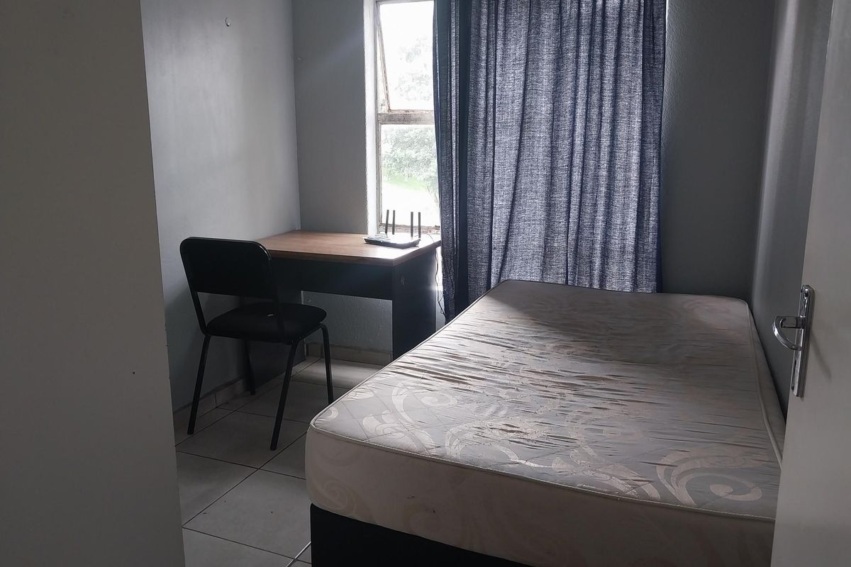 3 Bedroom Sharing Apartment (FEMALES ONLY) - Photo 4