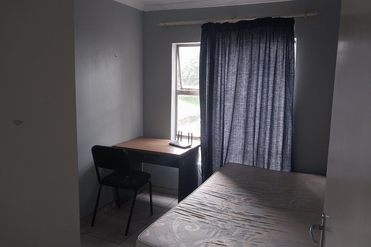 3 Bedroom Sharing Apartment (FEMALES ONLY) - Photo 5
