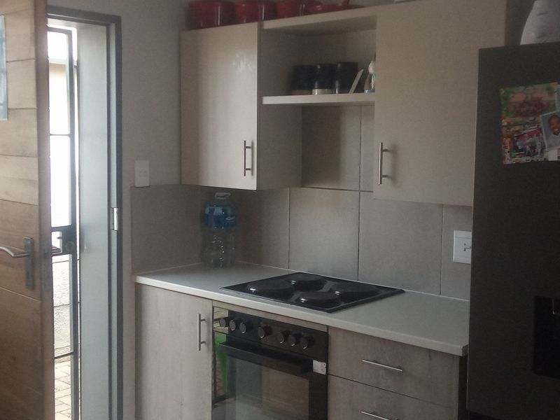 3 Bedroom House - settle and grow in Protea Glen Ext 44 - Photo 2