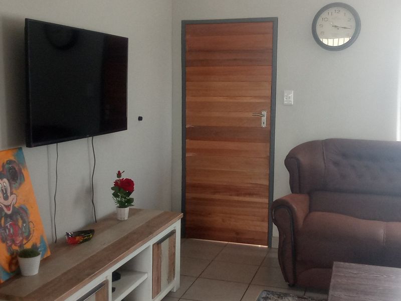 3 Bedroom House - settle and grow in Protea Glen Ext 44 - Photo 3