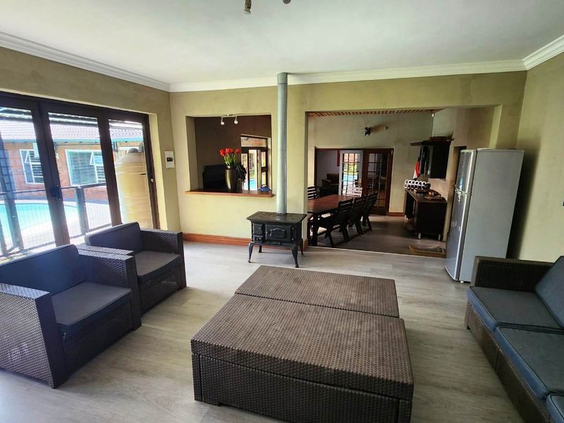 EXCLUSIVE, ELEGANT, EXCITING - Photo 9