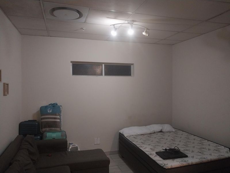 Bachelor Apartment For Sale In Johannesburg Central! - Photo 4