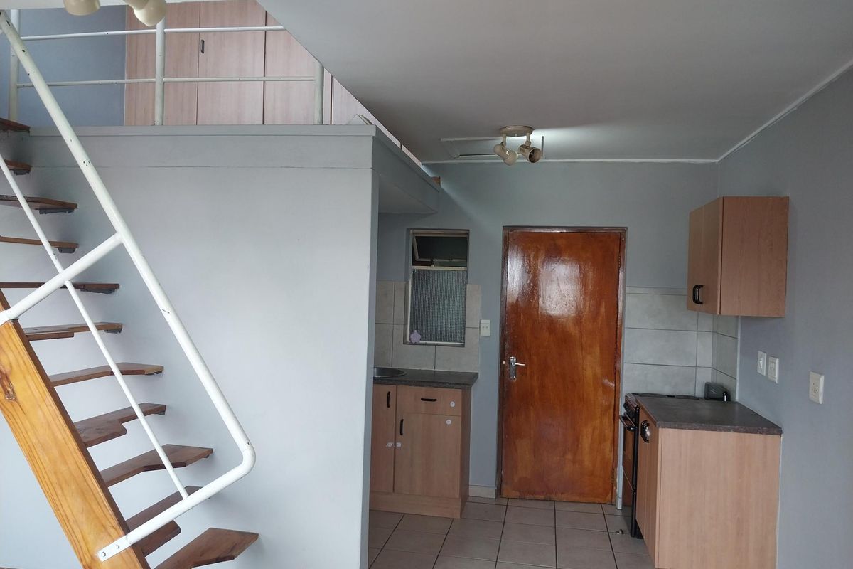 1.5 Bedroom Loft For Sale At Melville Mews - Photo 4