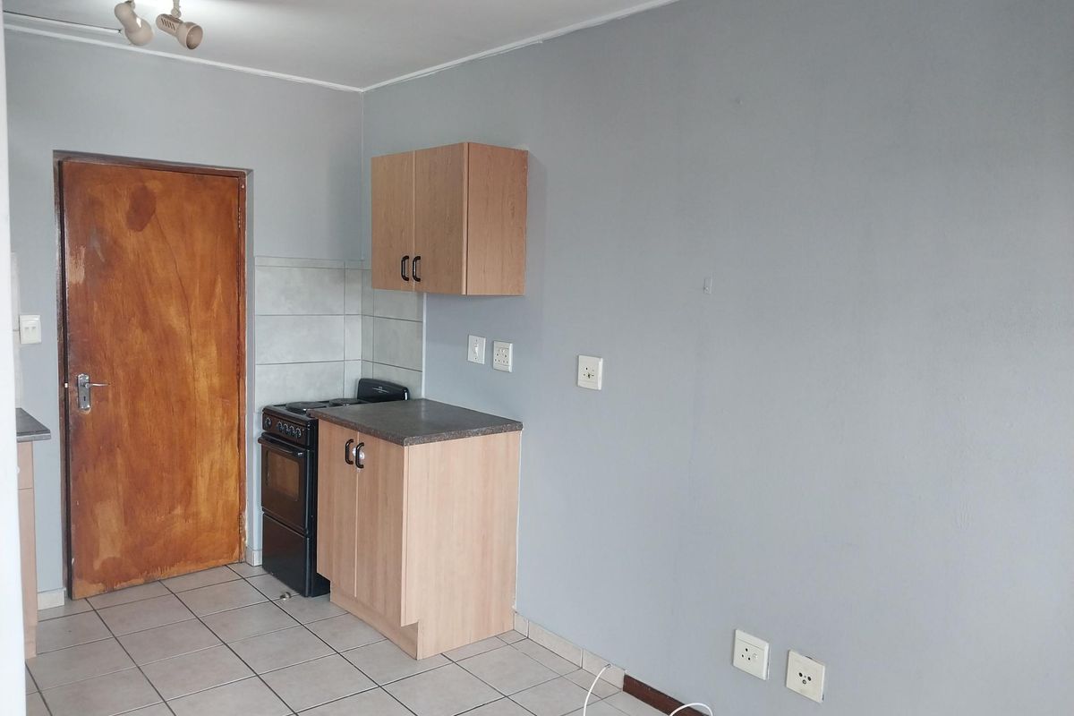 1.5 Bedroom Loft For Sale At Melville Mews - Photo 5