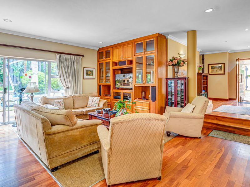 Wonderful park-front Property with a private Cottage - Photo 4