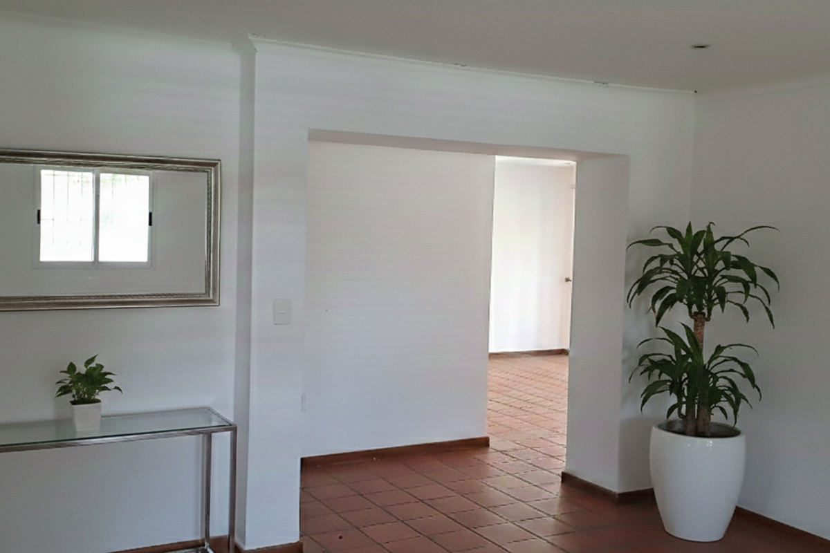 Charming freestanding 5 bedroom for sale in Northwold, Randburg your dream oasis awaits!!!!! - Photo 2