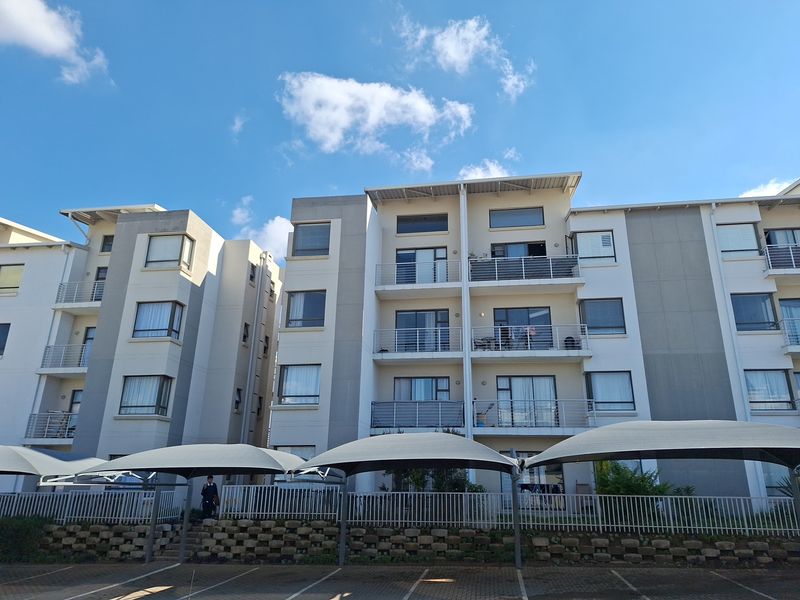 Modern and safe lifestyle-no transfer duty - Photo 10