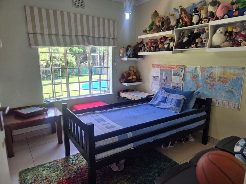 Renovators dream !Charming Single-Storey Family Home in Sought-After Buccleuch, Sandton - Photo 10