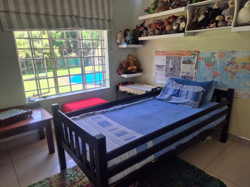 Renovators dream !Charming Single-Storey Family Home in Sought-After Buccleuch, Sandton - Photo 7