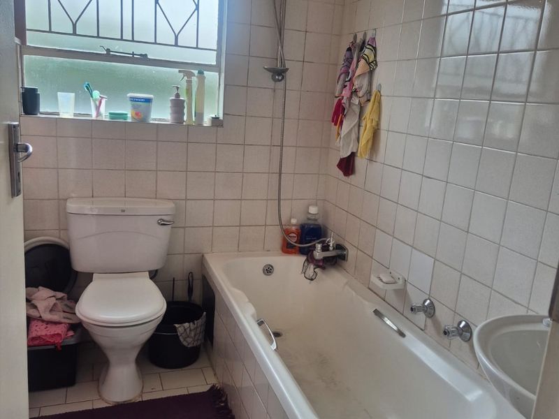 Apartment For Sale In Sandton - Photo 9