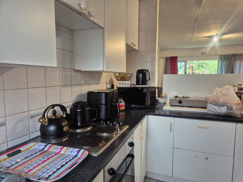 Apartment For Sale In Sandton - Photo 6