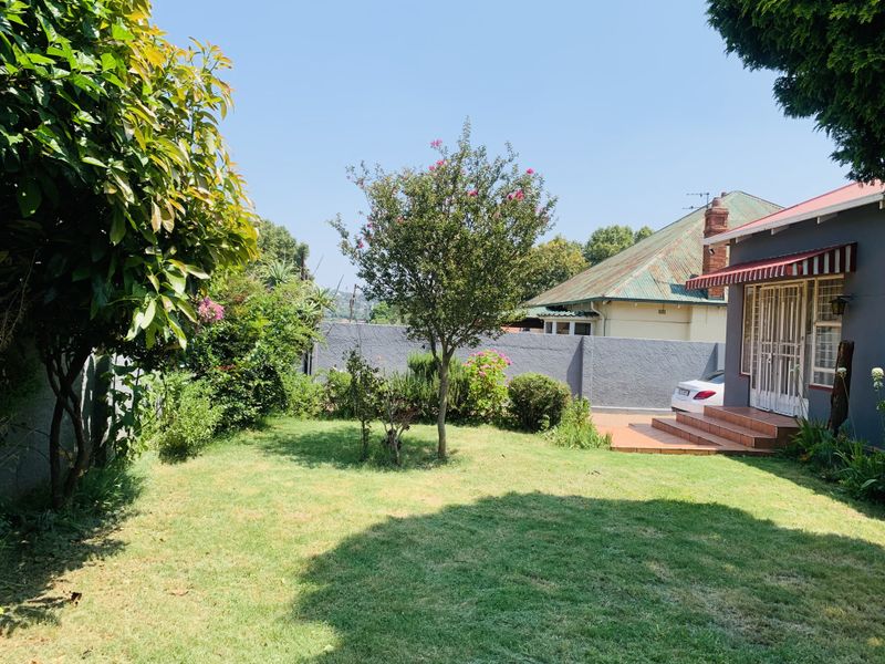 Beautiful 4 Bed home in the perfect location - Photo 6