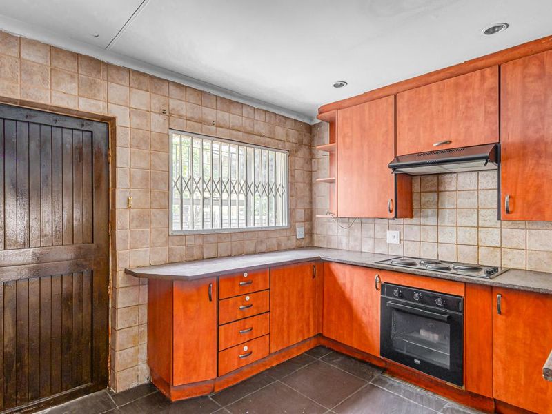 Old Home, New Possibilities - Photo 5