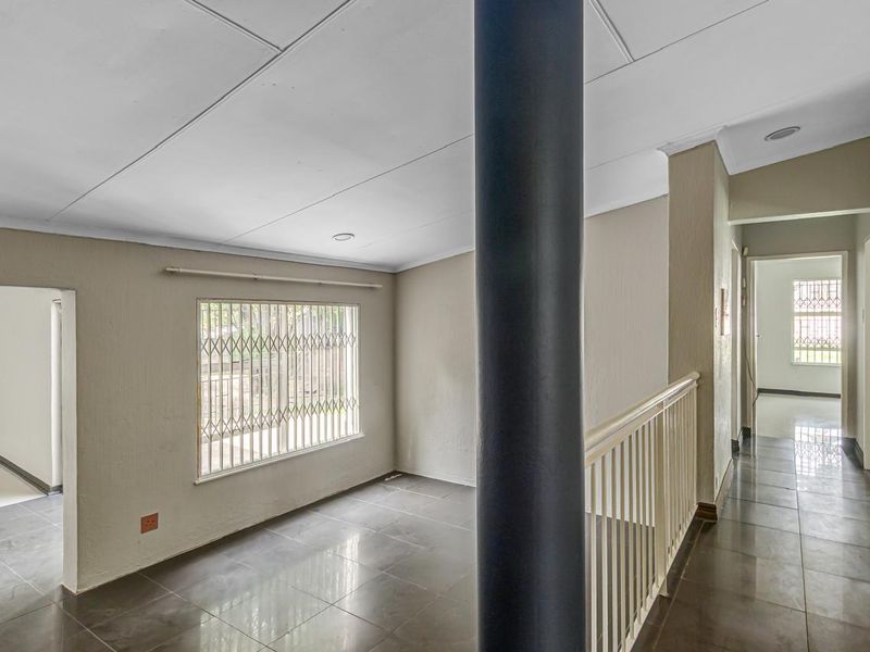 Old Home, New Possibilities - Photo 6