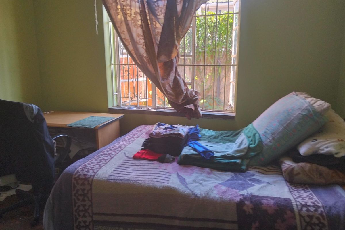 THREE BEDROOMS HOUSE FOR SALE IN TOWNSVIEW - Photo 5