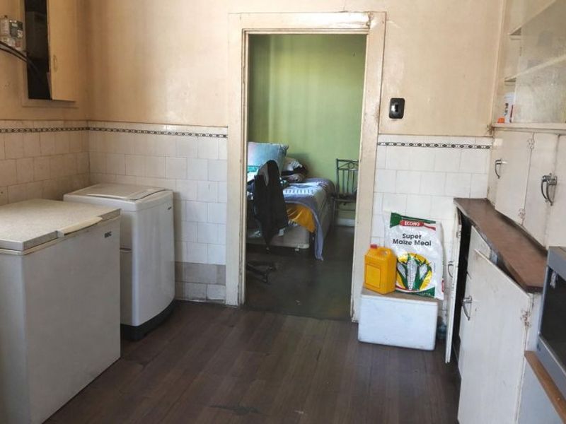 THREE BEDROOMS HOUSE FOR SALE IN TOWNSVIEW - Photo 9