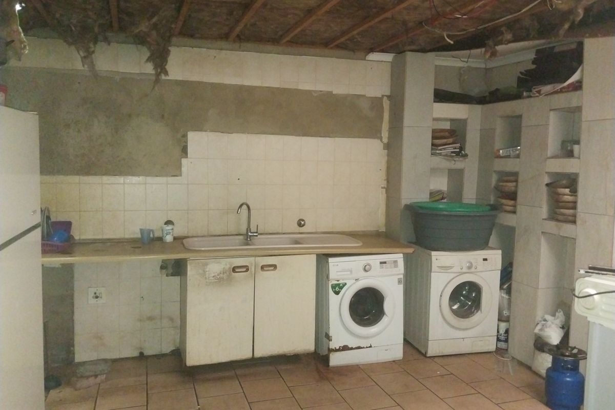 Guest House Investment Opportunity In Bellevue East - Photo 5