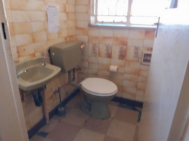 FIVE BEDROOMS HOUSE FOR SALE IN TOWNSVIEW - Photo 6