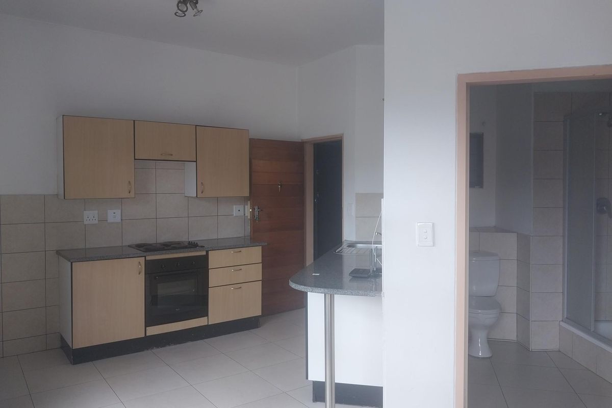 Bachelor Apartment For Sale In Auckland Park! - Photo 3