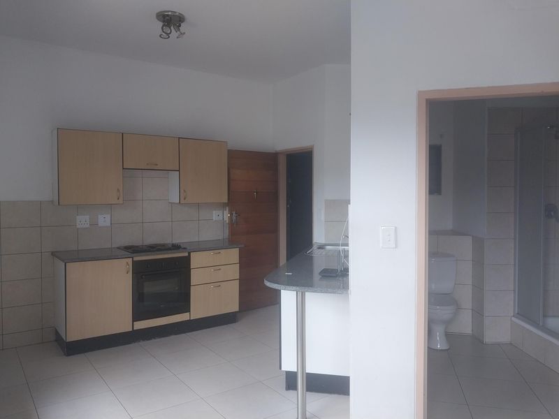 Bachelor Apartment For Sale In Auckland Park! - Photo 3