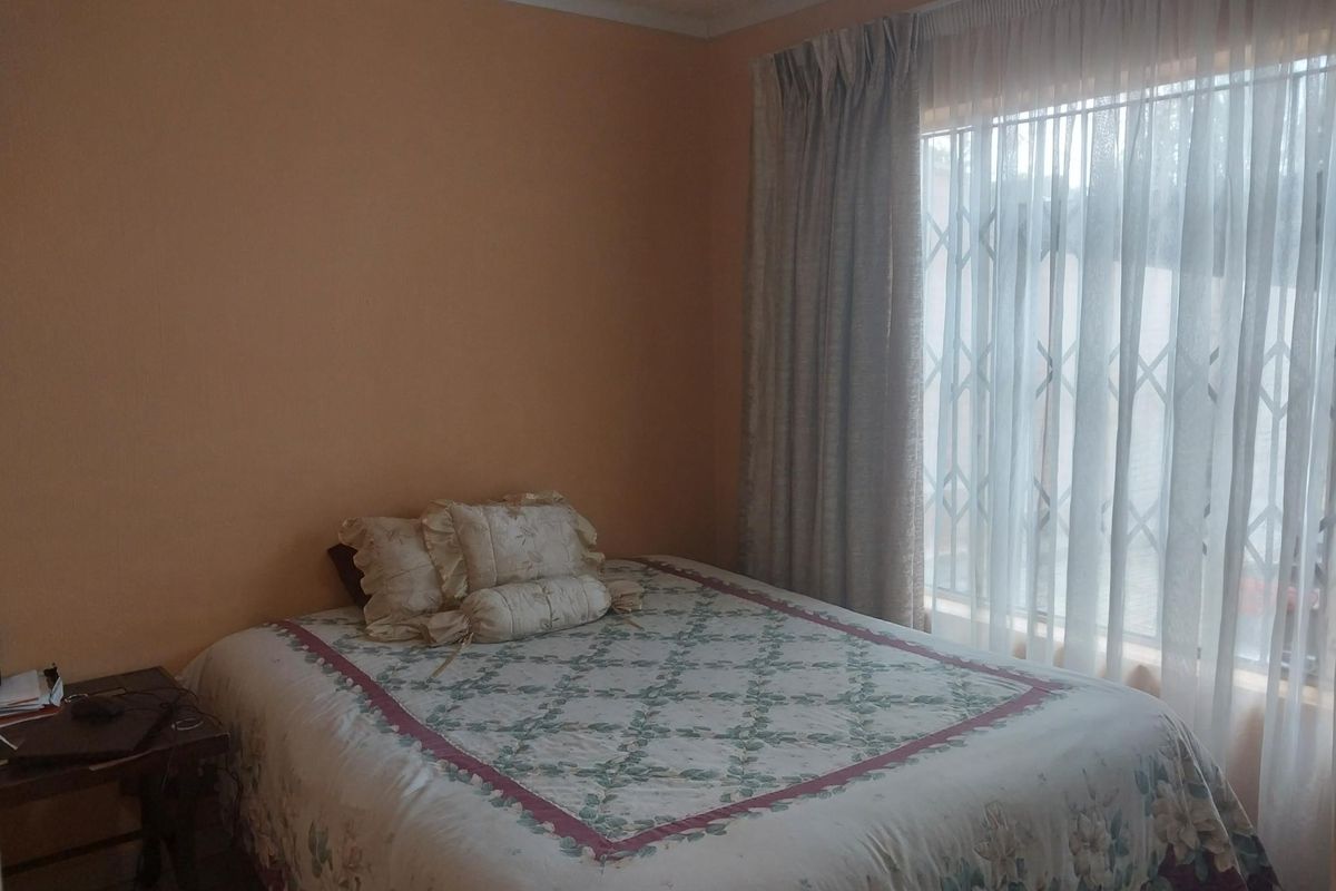 You Won't Believe This, 2 Bedroom Is Selling Quietly! - Photo 4