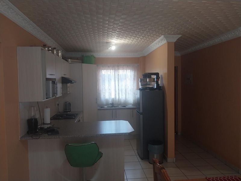 You Won't Believe This, 2 Bedroom Is Selling Quietly! - Photo 3