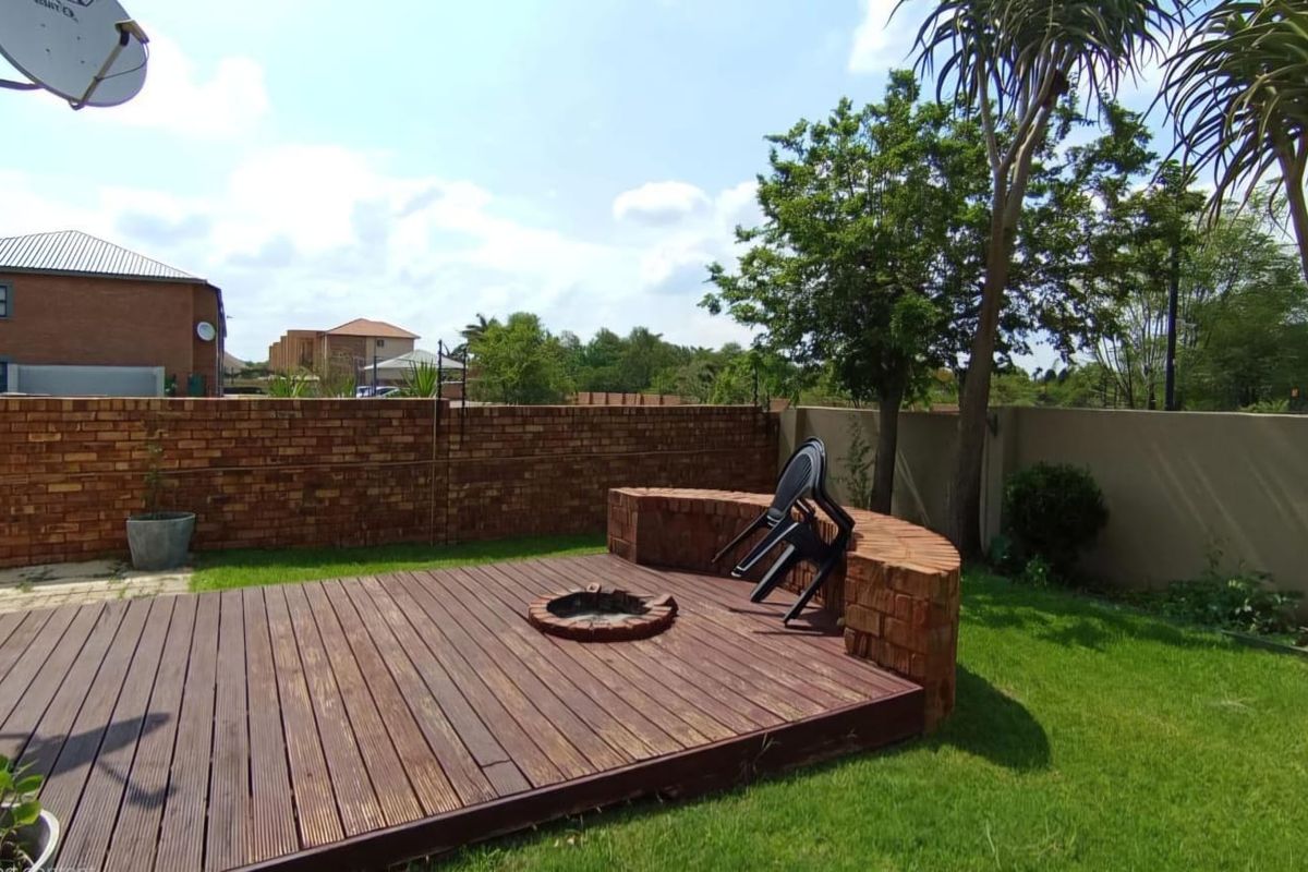 Stunning 3-bedroom sectional title in Montana Park, Pretoria – modern living with convenience awaits - Photo 2