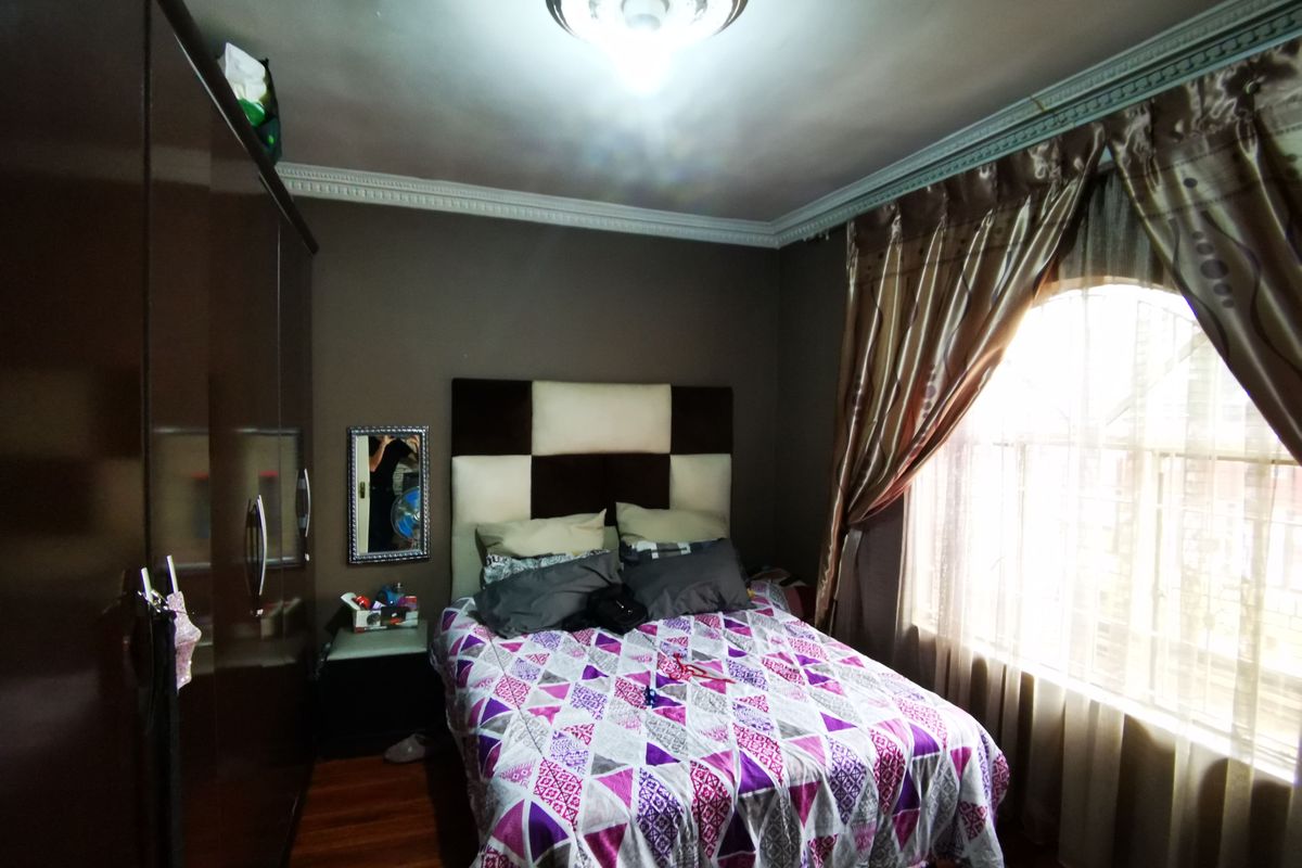 Your Dream Home and Smart Investment Combined – Lenasia Ext 11 - Photo 4